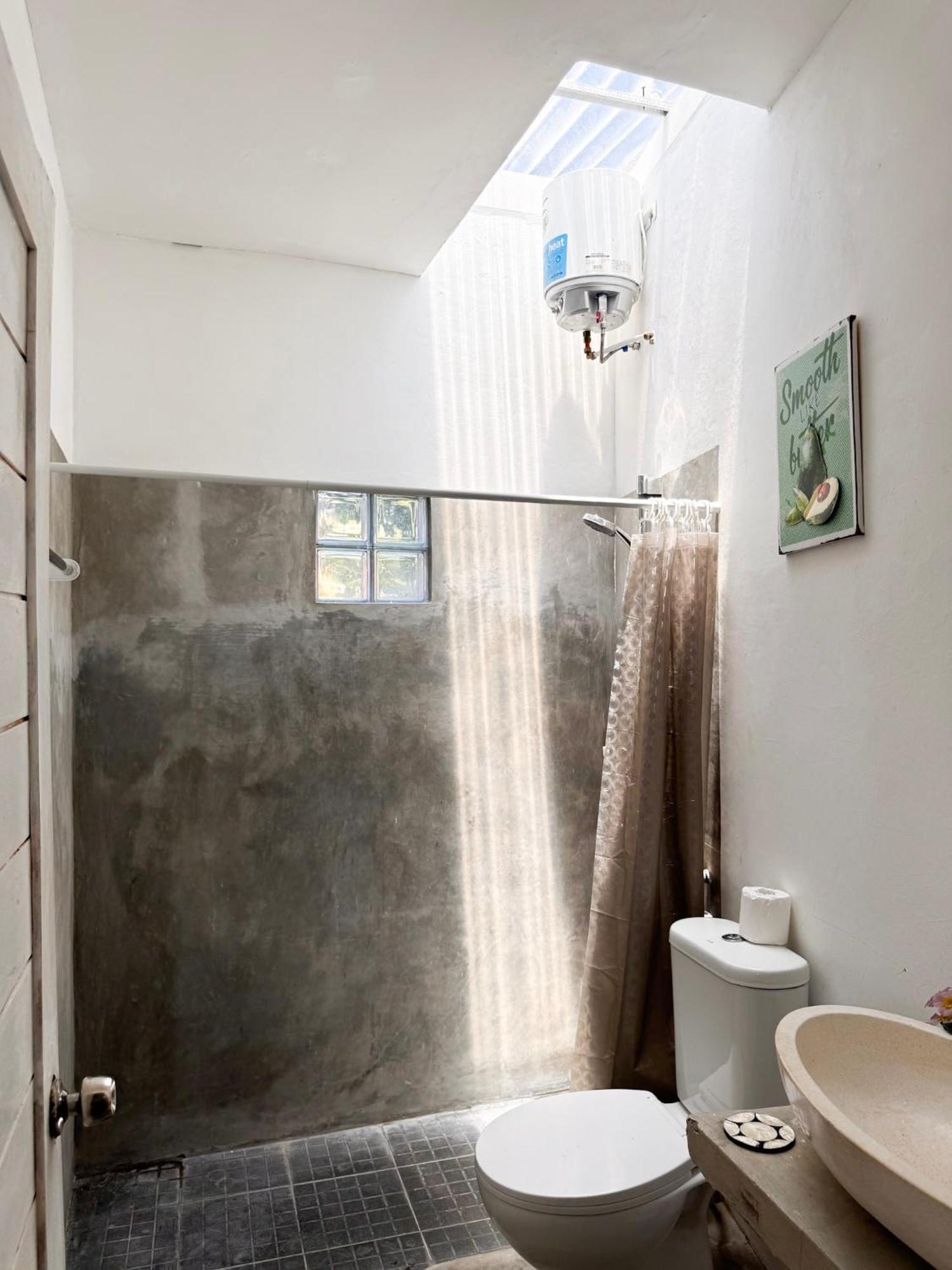 Urban Jungle Beach House Canggu  Exterior photo
