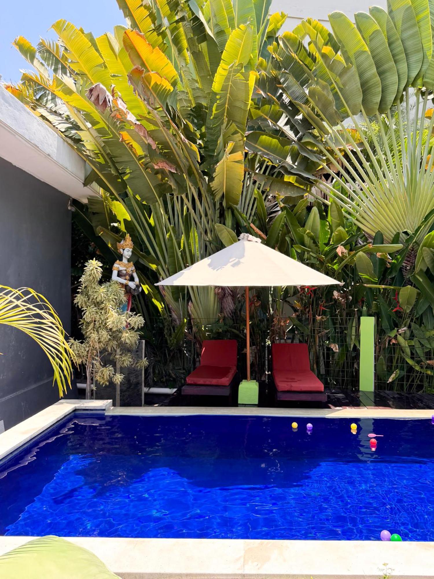 Urban Jungle Beach House Canggu  Exterior photo